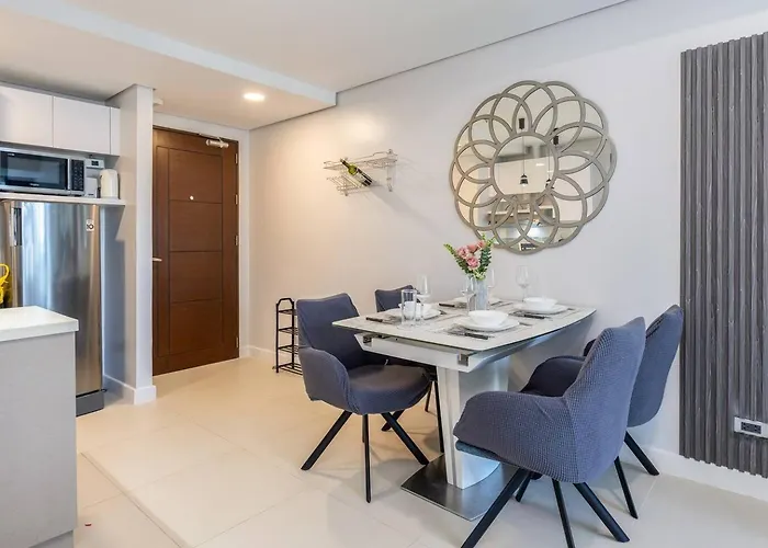 1br - 38 Park Ave It Park 60m2 - Balcony - 300 Mbps Lägenhet